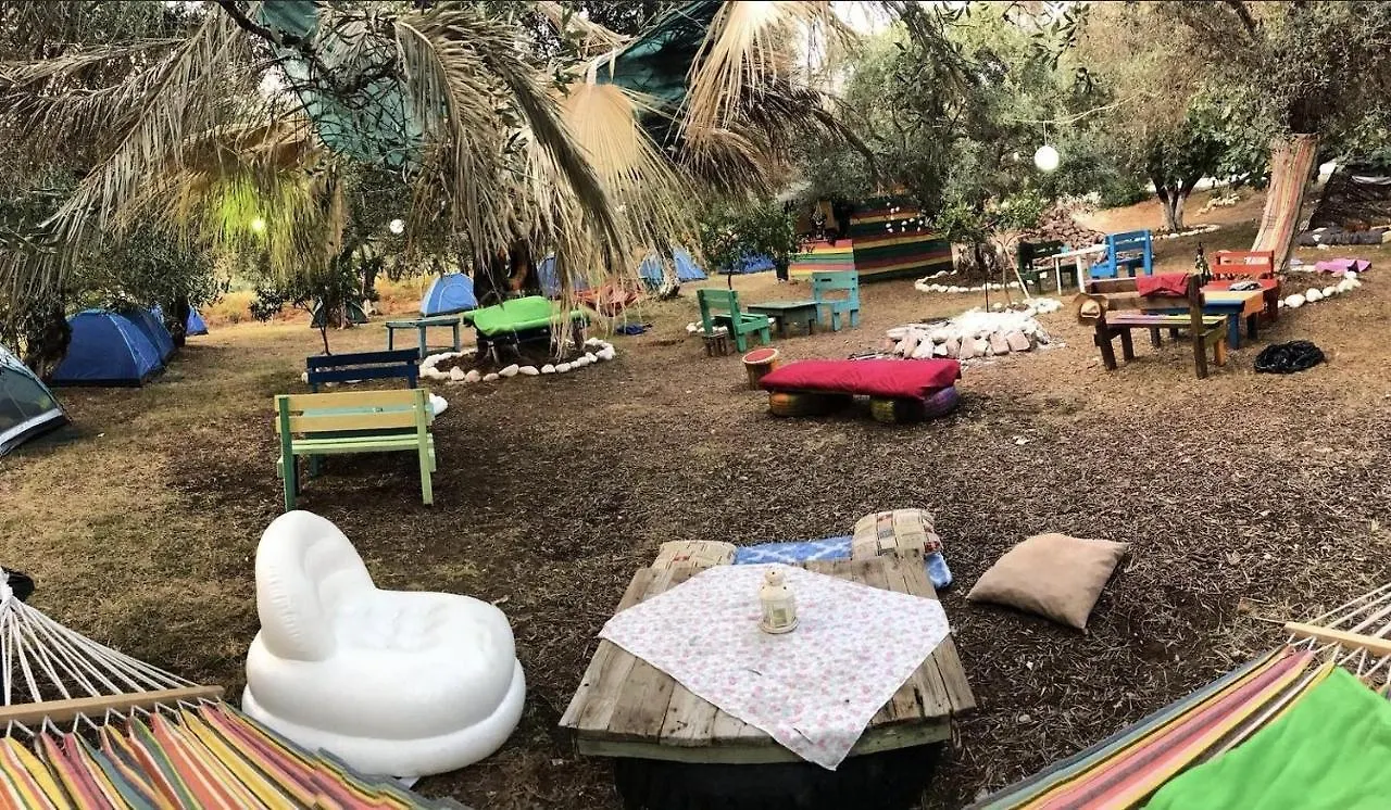 Vuno Camping, Jale Al location