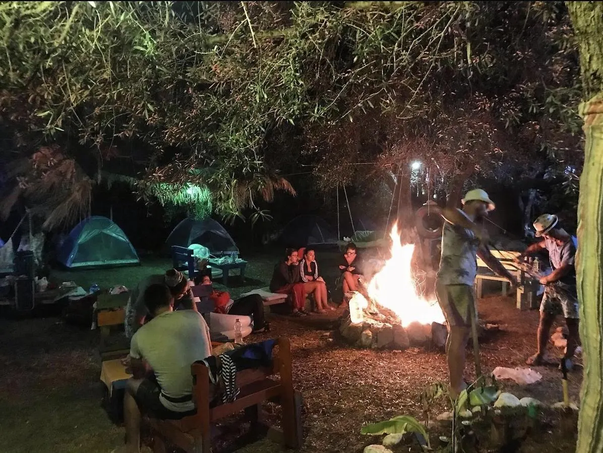 Vuno Camping, Jale Al Campsite Jal